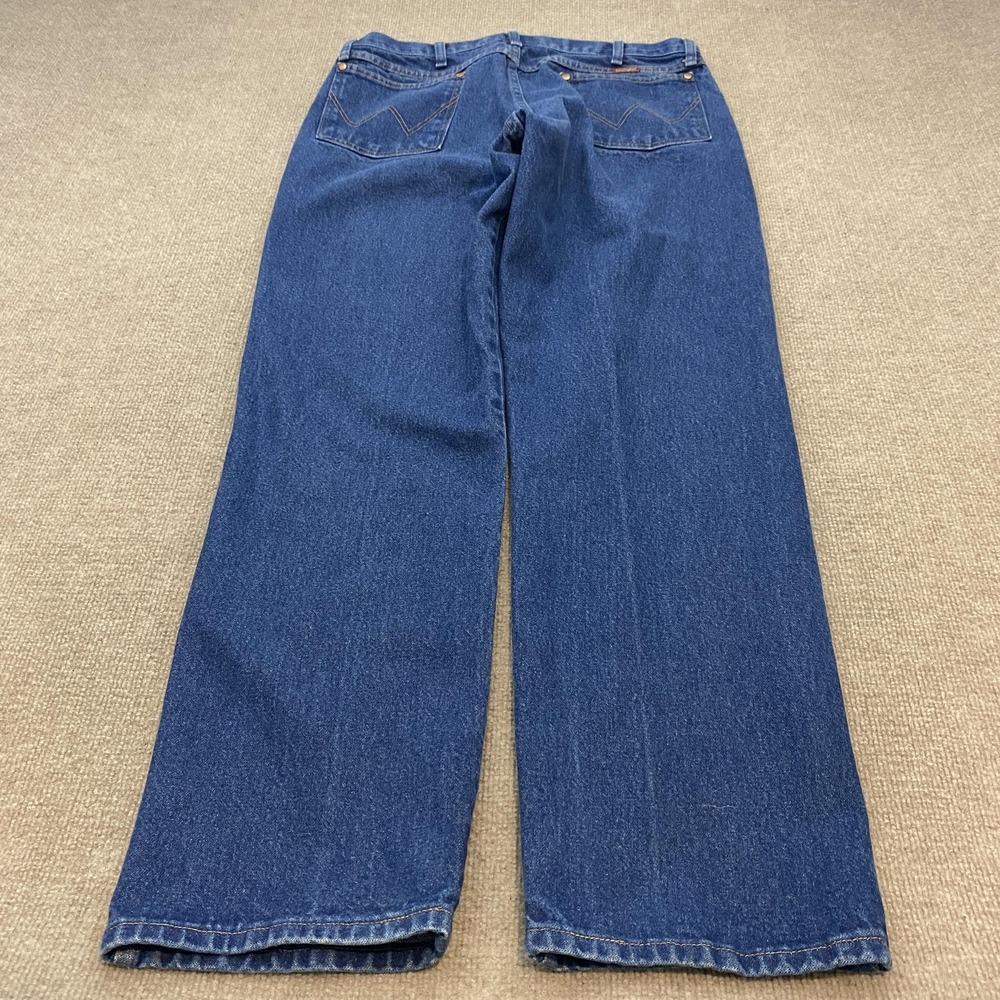 Wrangler Jeans Men 36x32 Blue Medium Wash Regular Straight Denim Western 31MWZPW